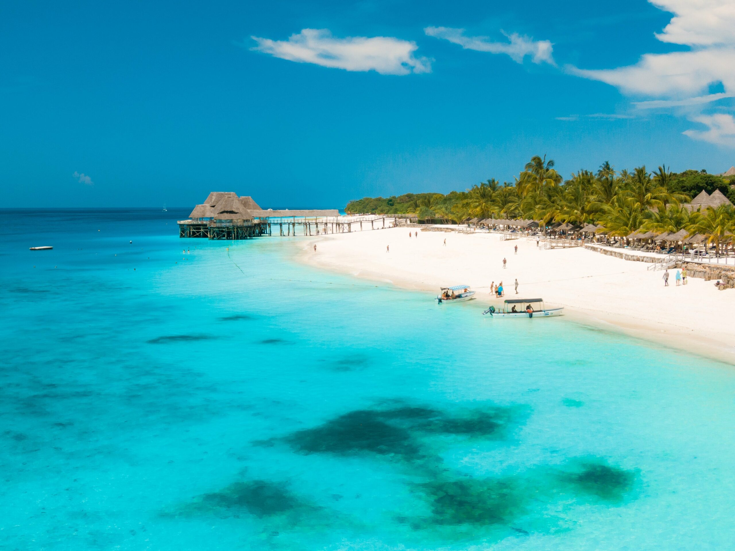 Descoperă cultura bogată și plajele uimitoare din Zanzibar: Ghidul tău complet