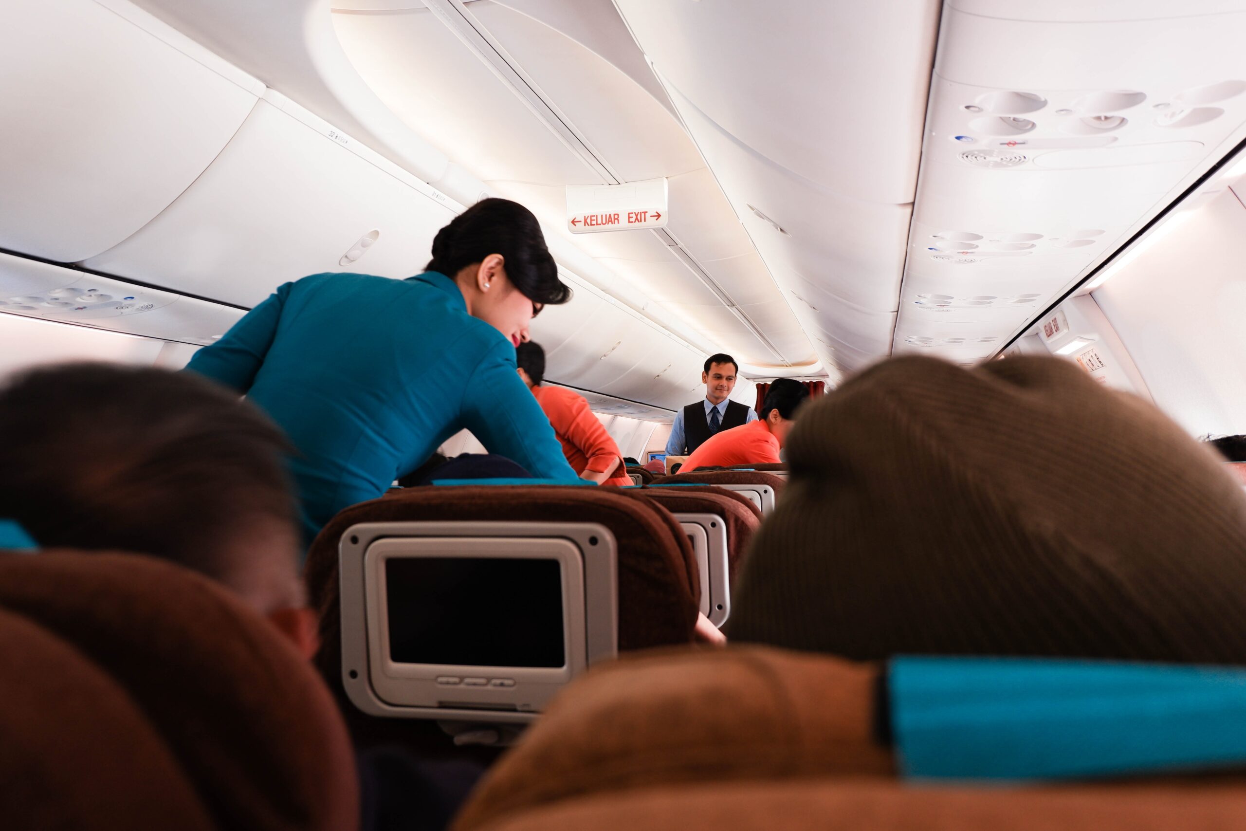 Frustrările zborului: Cum pot fi companiile aeriene mai corecte față de clienți